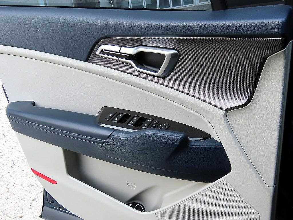 KIA Sportage - Vista 11