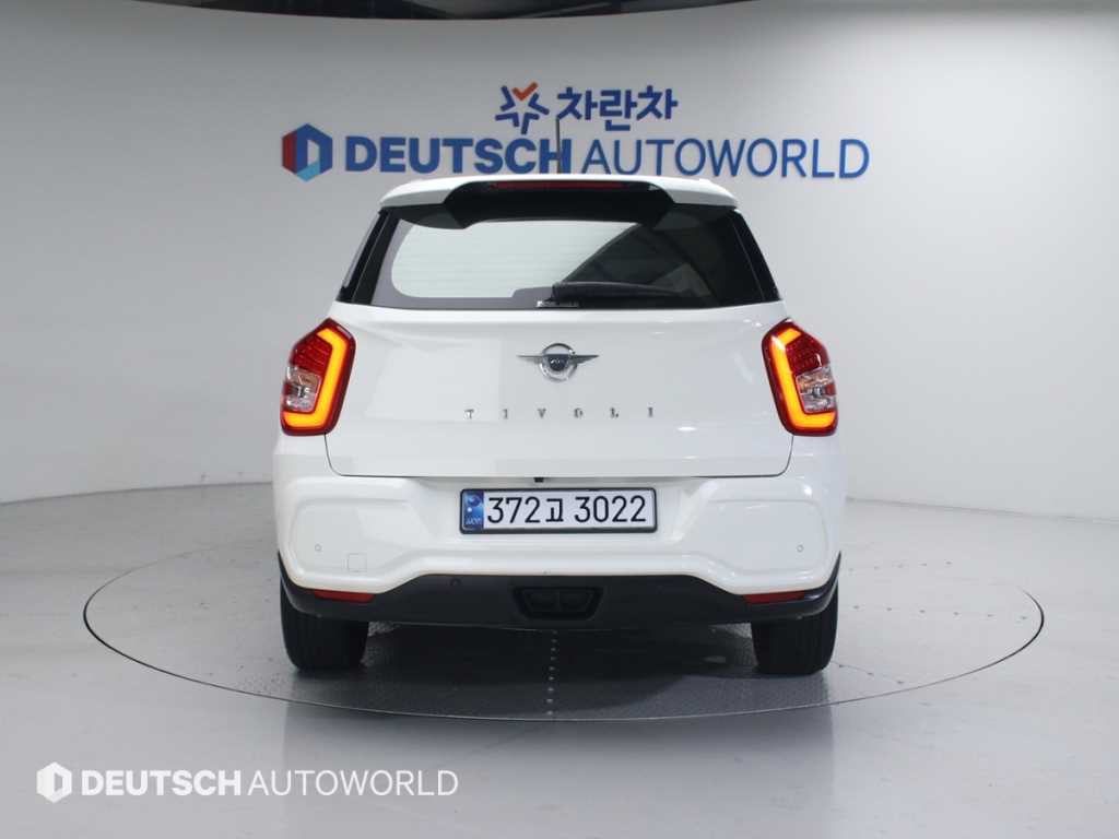 Ssangyong Tivoli - Vista 4