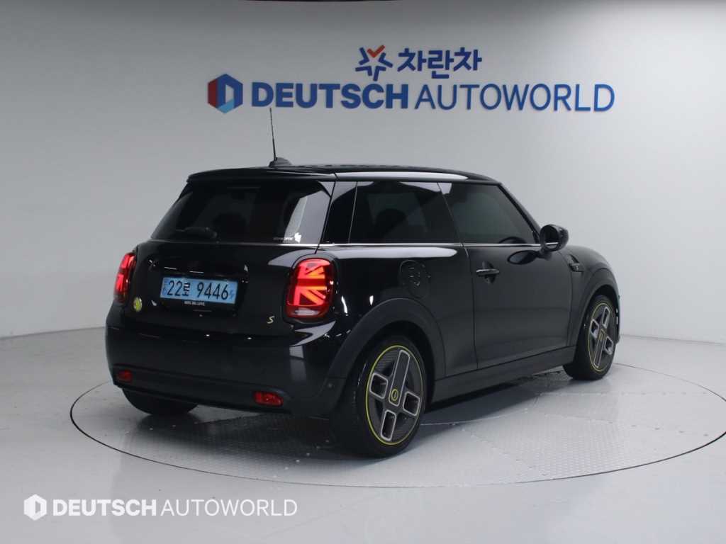 Mini Cooper Electric - Vista 2