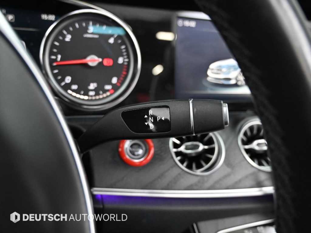 Mercedes Benz E class - Vista 9