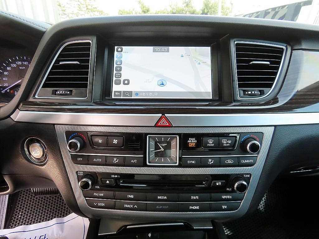 Genesis G80 - Vista 12