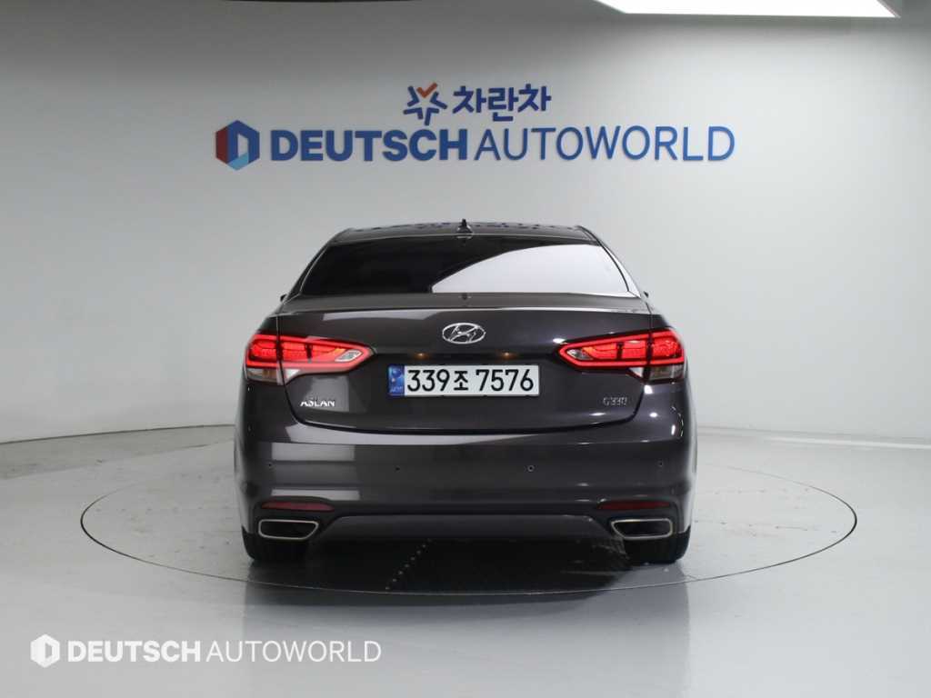 HYUNDAI Aslan - Vista 4