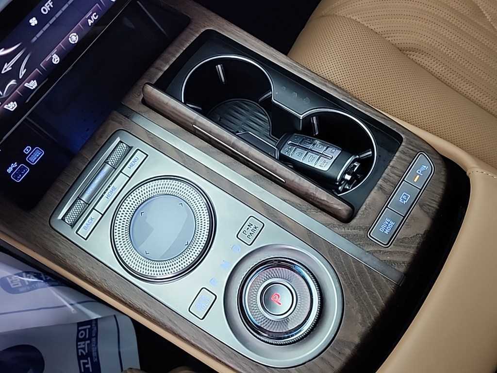 Genesis G80 - Vista 8