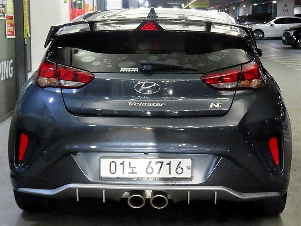 HYUNDAI Veloster - Vista 5