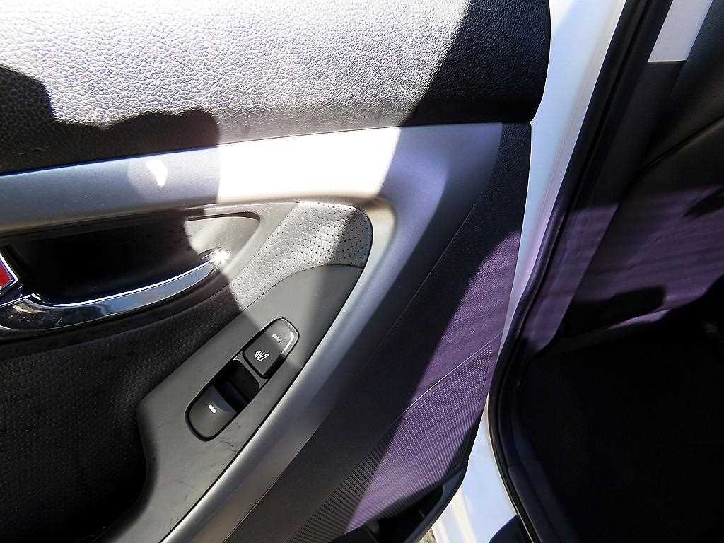 HYUNDAI Avante 2012 Blanco - Importación desde Corea - HF Imports Iquique - Foto 17