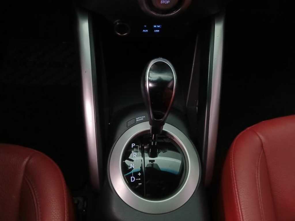 HYUNDAI Veloster 2016 Blanco - Importación desde Corea - HF Imports Iquique - Foto 13