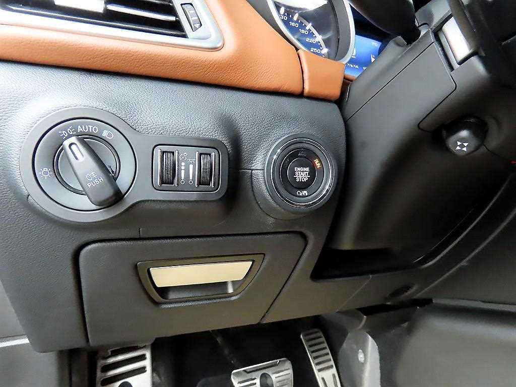 Maserati Ghibli - Vista 12