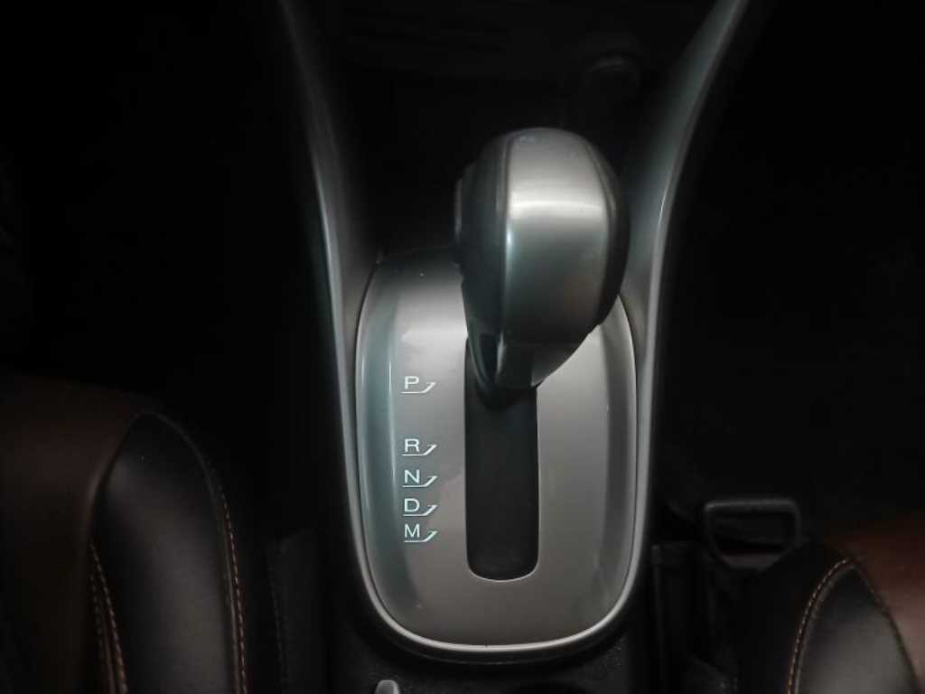 Chevrolet Trax 2014 Café - Importación desde Corea - HF Imports Iquique - Foto 13