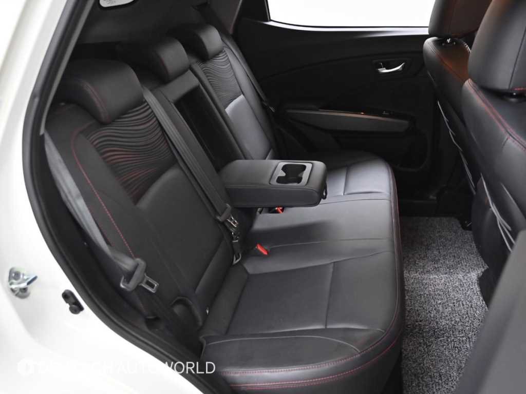 Ssangyong Tivoli - Vista 12