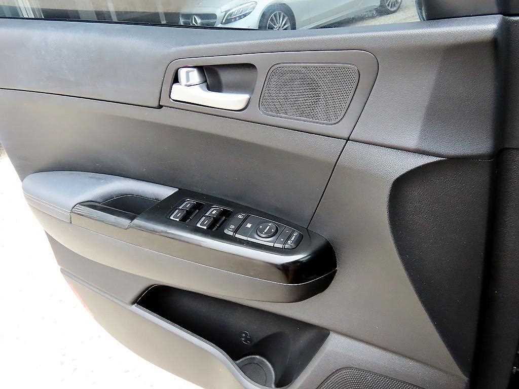 KIA Sportage - Vista 11