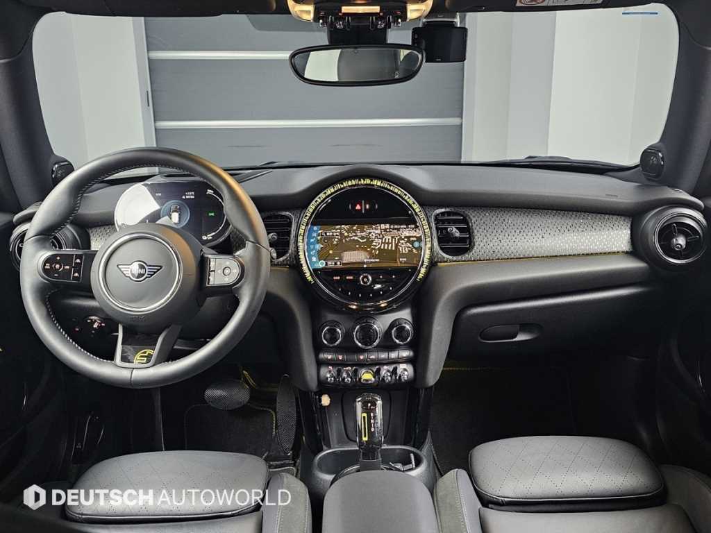 Mini Cooper Electric - Vista 7