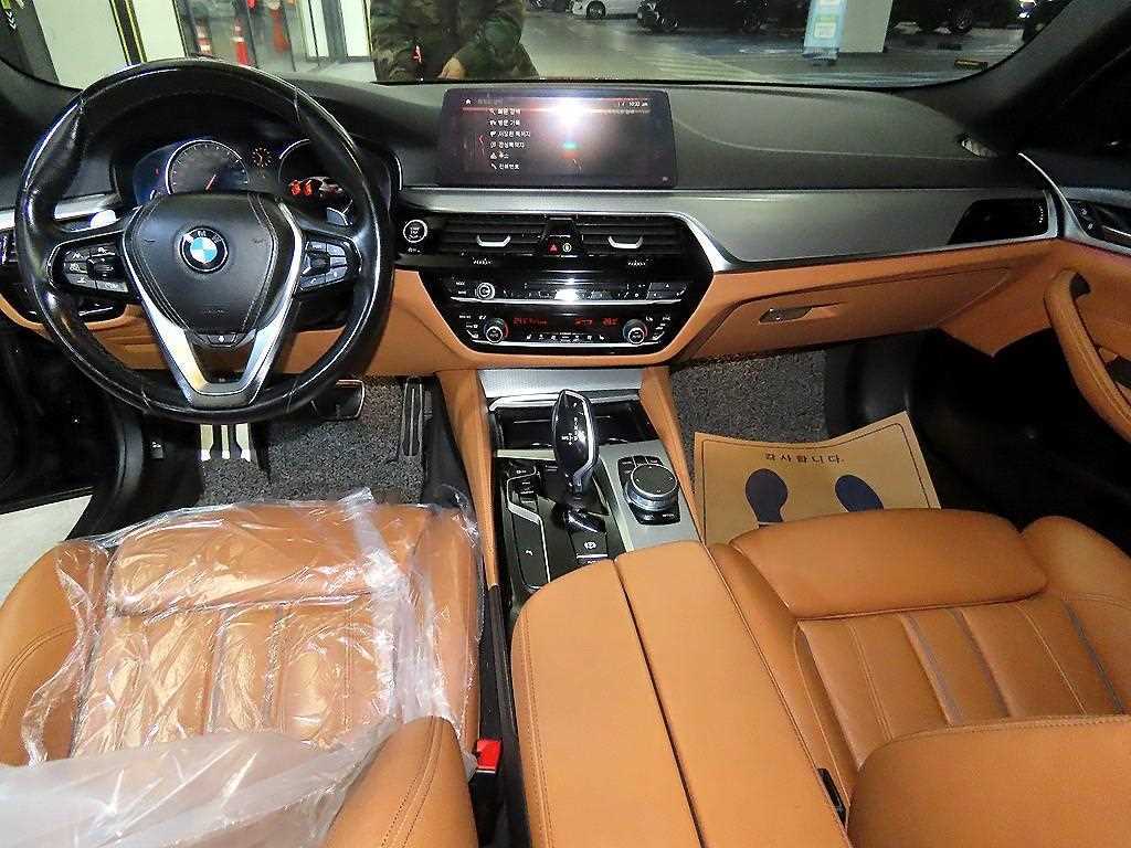 BMW 5 Series - Vista 10