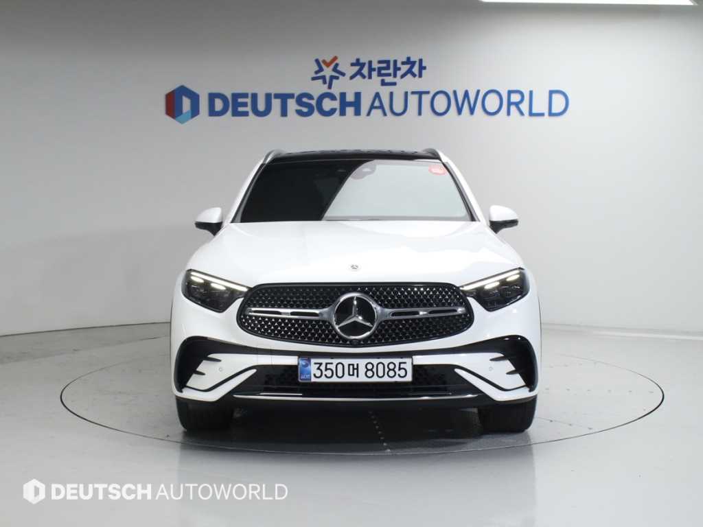 Mercedes Benz GLC Class - Vista 3
