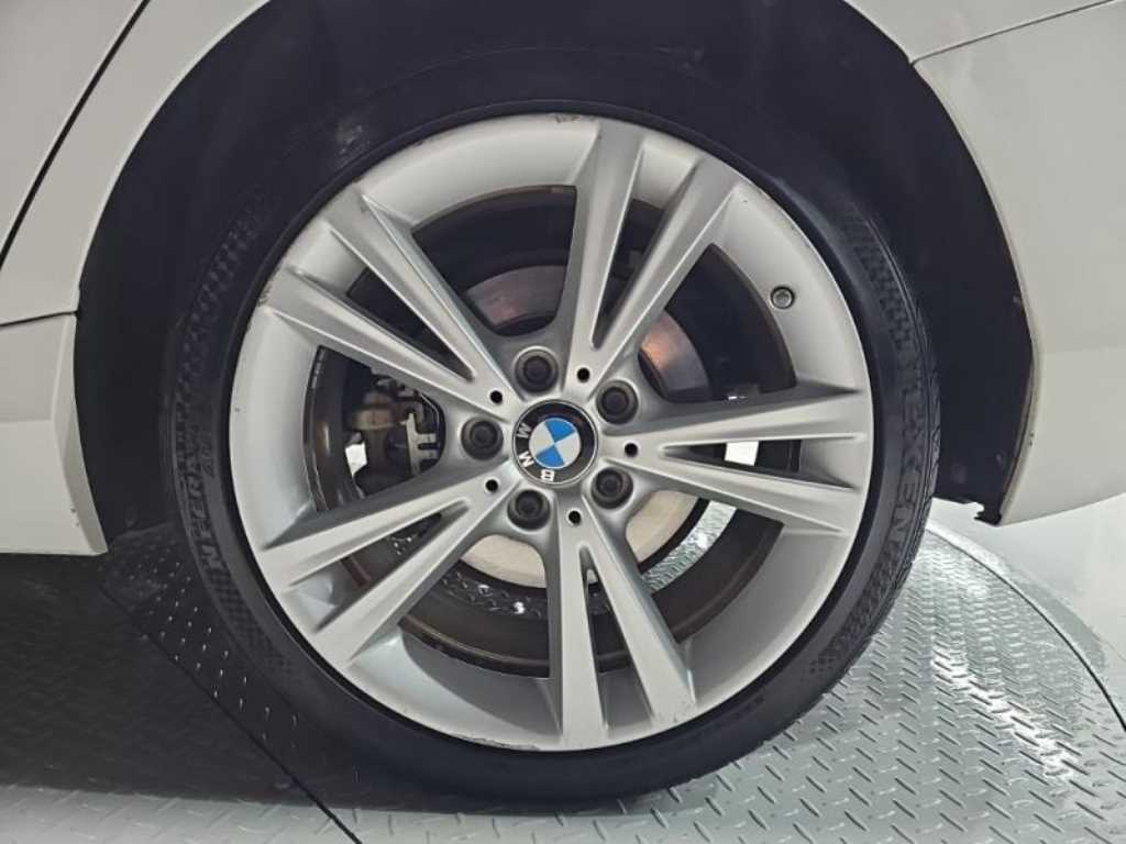 BMW 1 series 2019 Blanco - Importación desde Corea - HF Imports Iquique - Foto 20