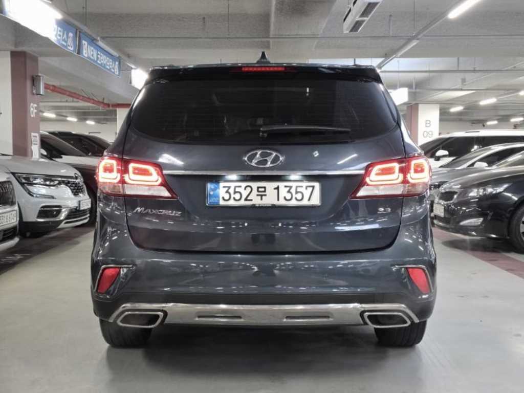 HYUNDAI Maxcruz - Vista 4