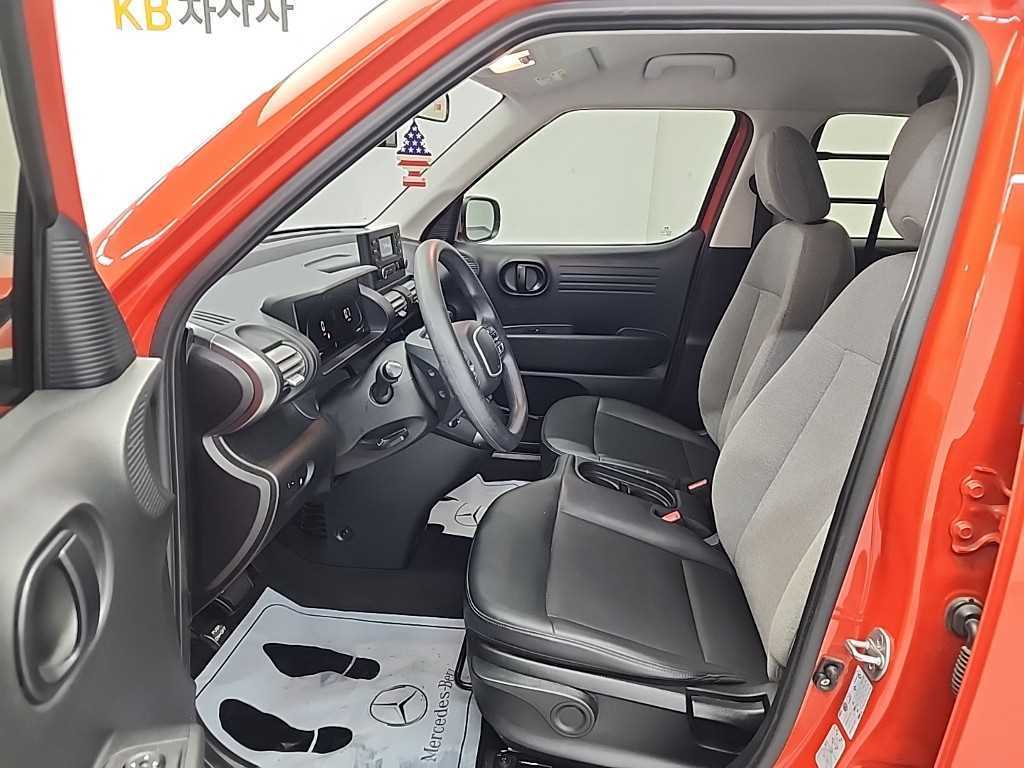 HYUNDAI Casper - Vista 11