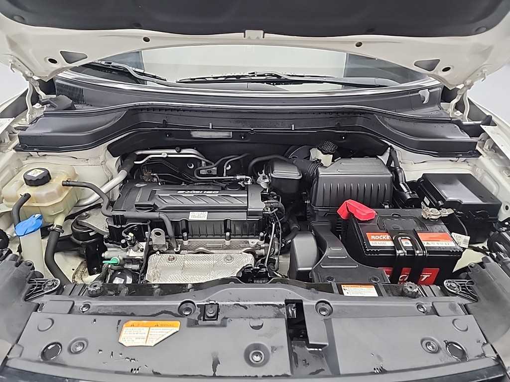 Ssangyong Tivoli - Vista 5