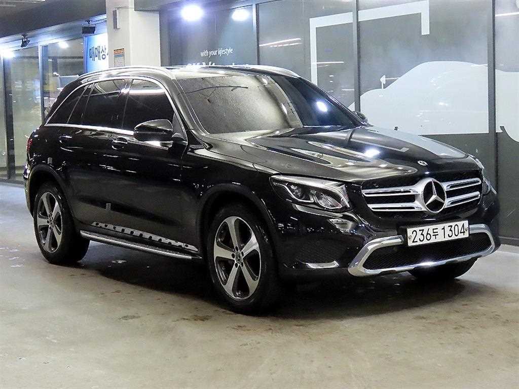 Mercedes Benz GLC Class 2019 Negro - Importación desde Corea - HF Imports Iquique - Foto 1