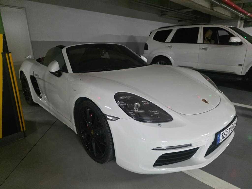 Porsche 718 - Vista 2