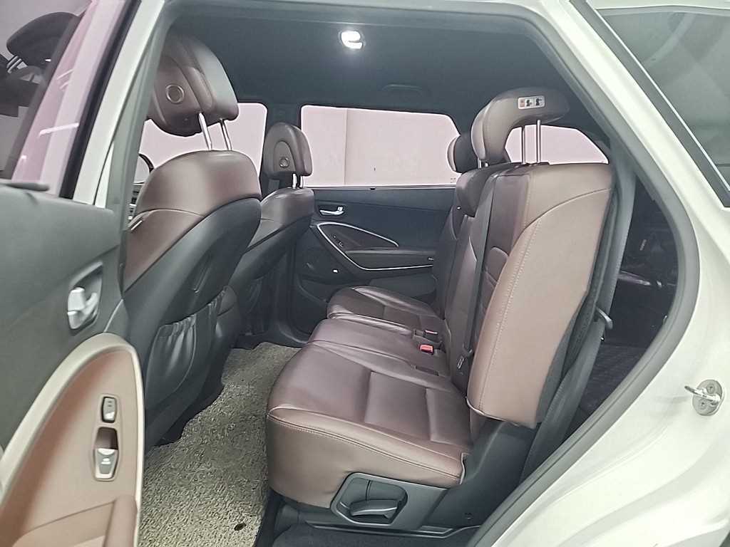 HYUNDAI Maxcruz - Vista 12