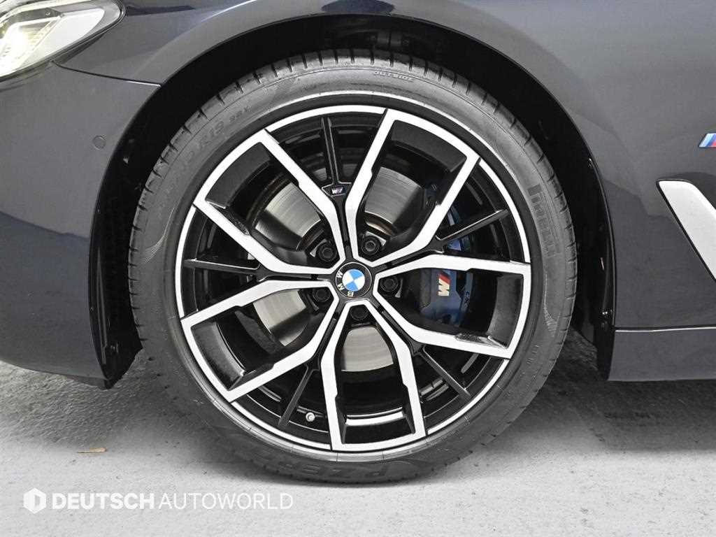 BMW 5 Series - Vista 5