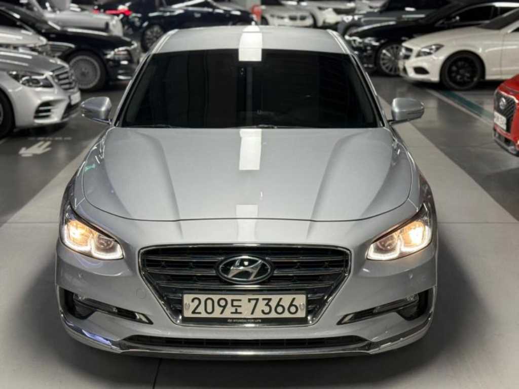 HYUNDAI Grandeur - Vista 2