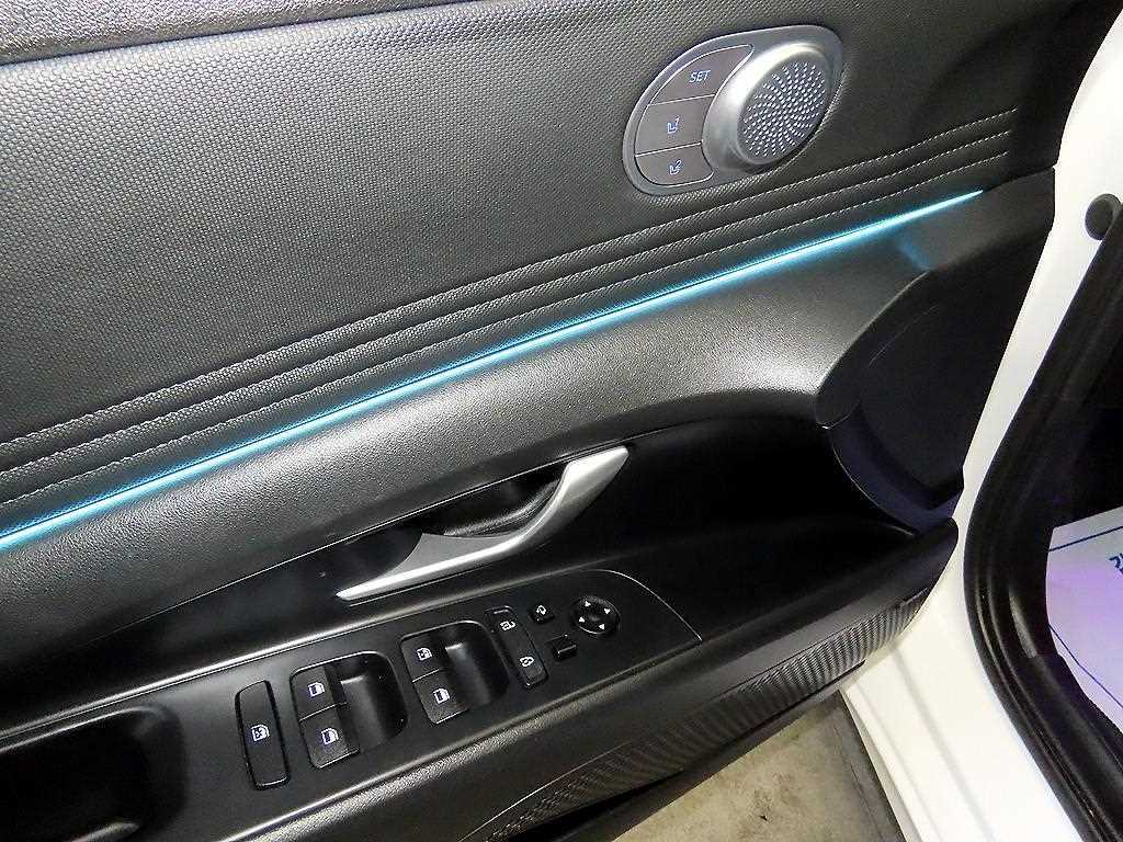 HYUNDAI Avante 2021 Blanco - Importación desde Corea - HF Imports Iquique - Foto 13