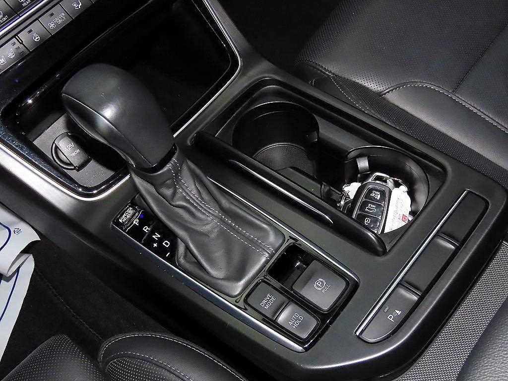 HYUNDAI Grandeur - Vista 12