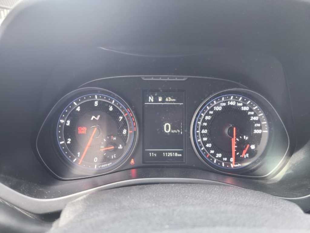 HYUNDAI Veloster - Vista 10