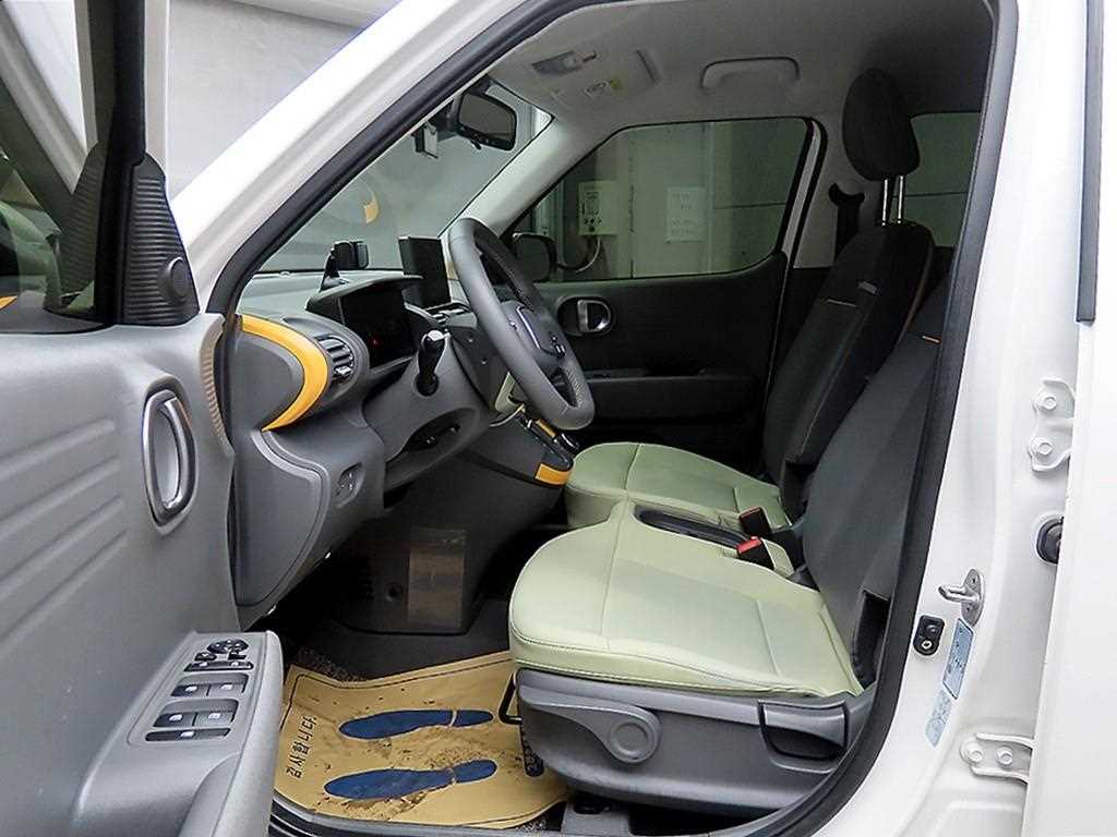 HYUNDAI Casper - Vista 5