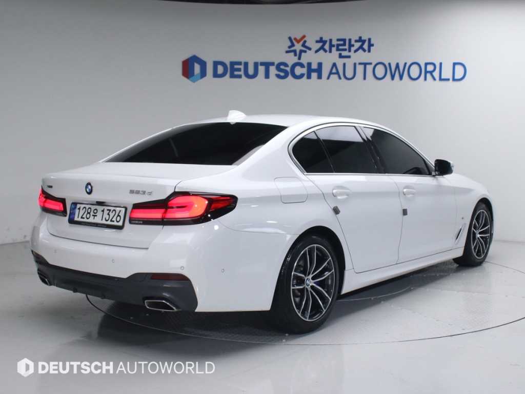 BMW 5 Series - Vista 2