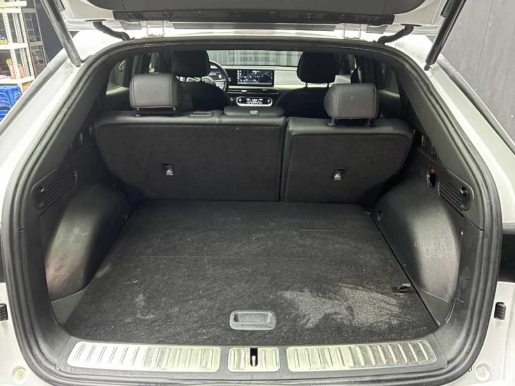 Genesis GV60 - Vista 5