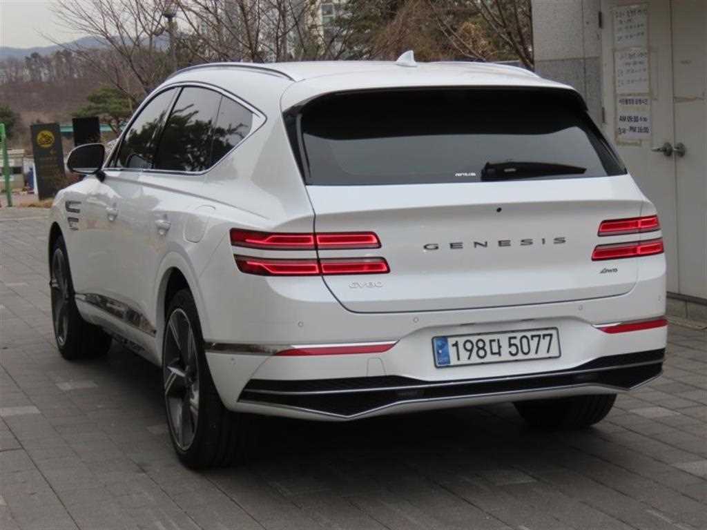 Genesis GV80 - Vista 4