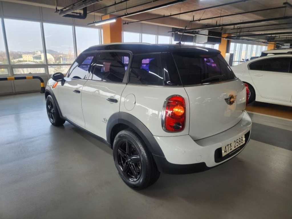 Mini Countryman - Vista 3