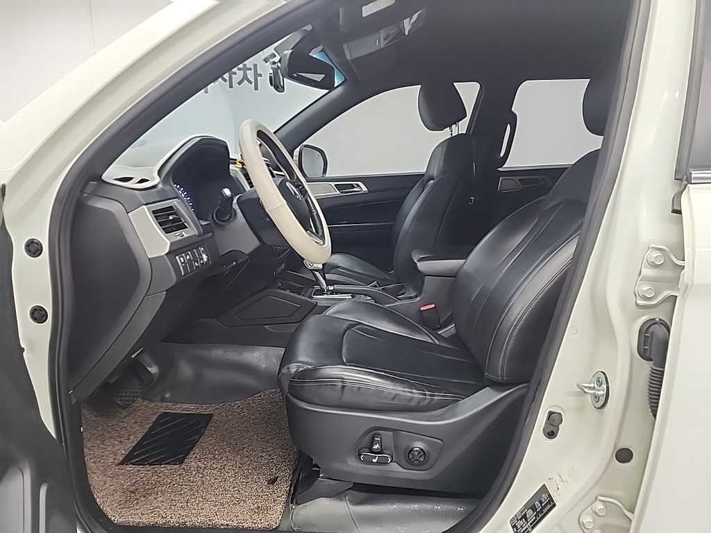 Ssangyong Rexton - Vista 12