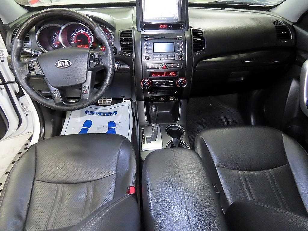 KIA Sorento - Vista 10
