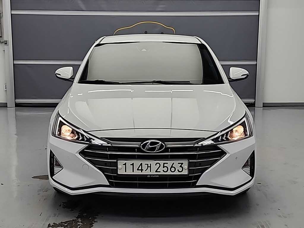 HYUNDAI Avante 2020 Blanco - Importación desde Corea - HF Imports Iquique - Foto 1