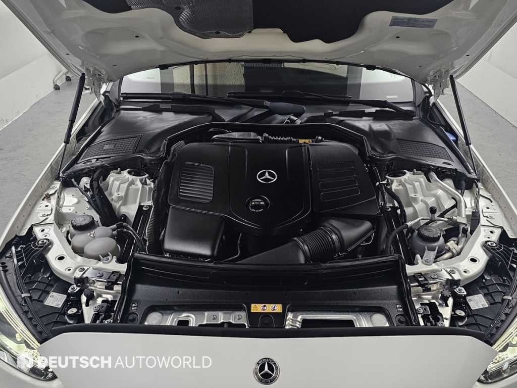 Mercedes Benz C Class - Vista 6