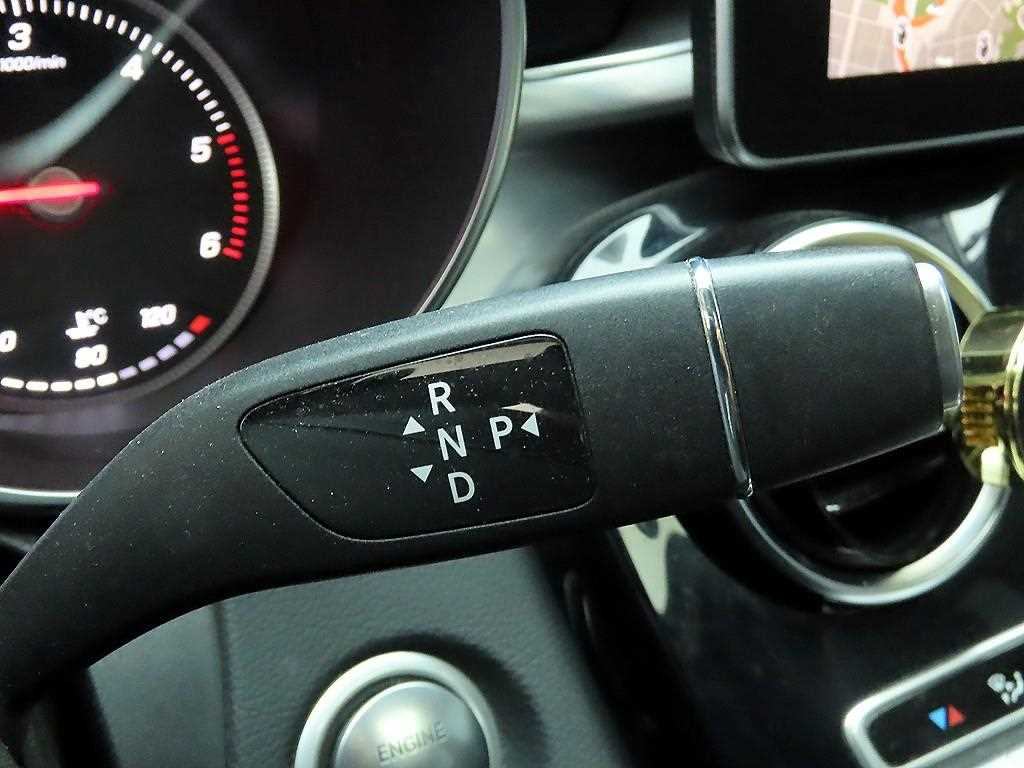 Mercedes Benz C Class - Vista 10