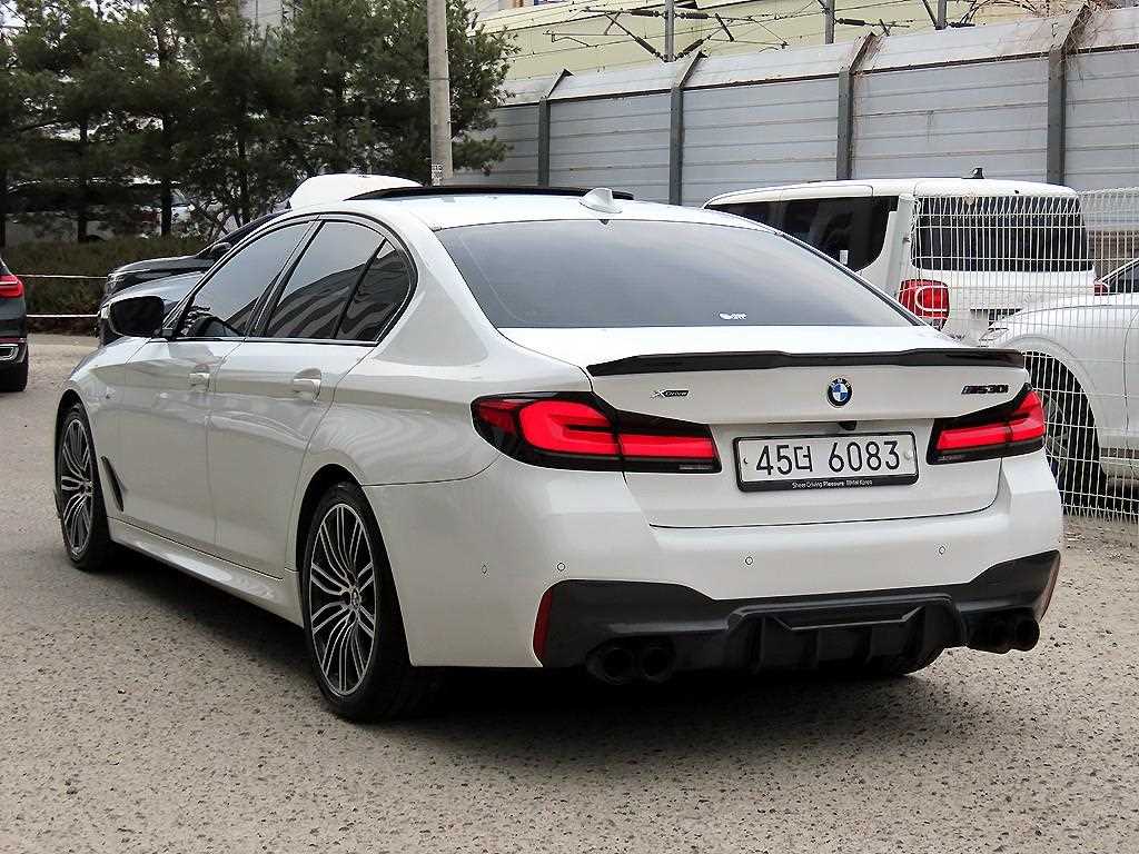 BMW 5 Series - Vista 4
