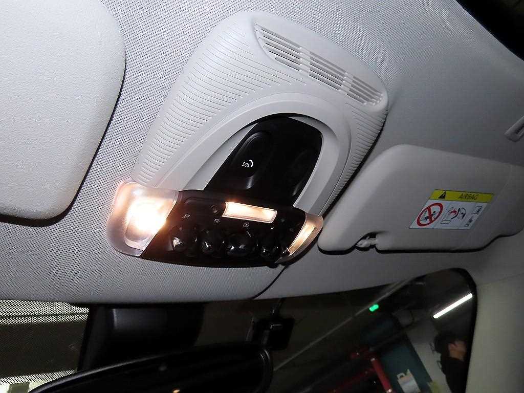 Mini Countryman 2024 Gris - Importación desde Corea - HF Imports Iquique - Foto 13