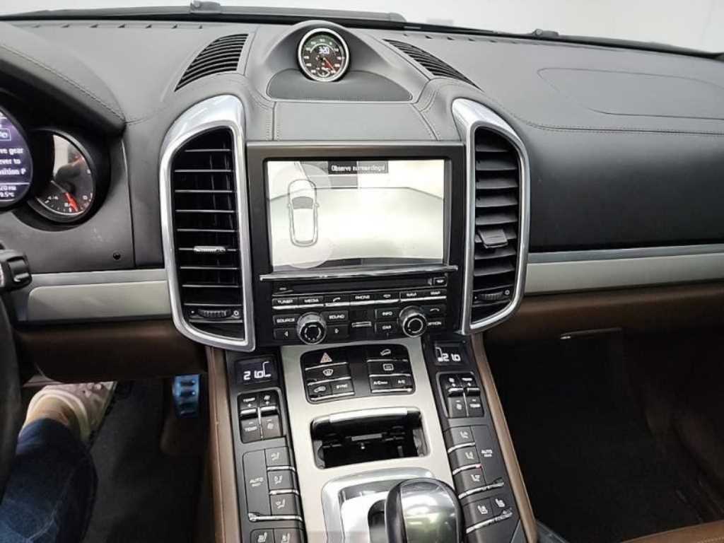 Porsche Cayenne - Vista 10