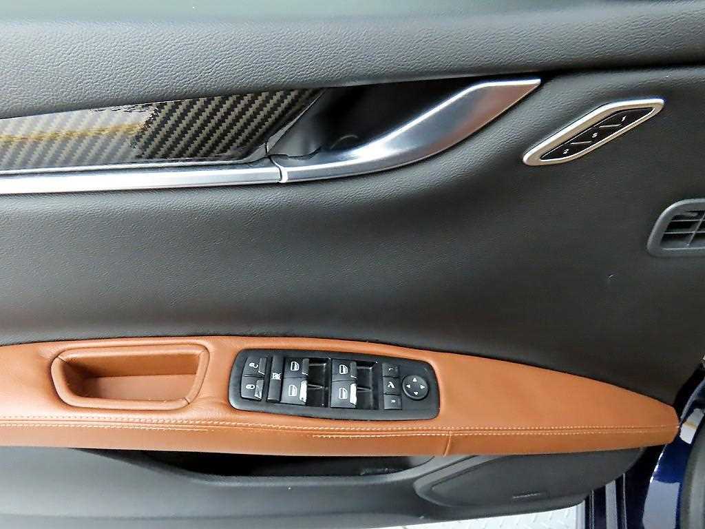 Maserati Ghibli - Vista 11