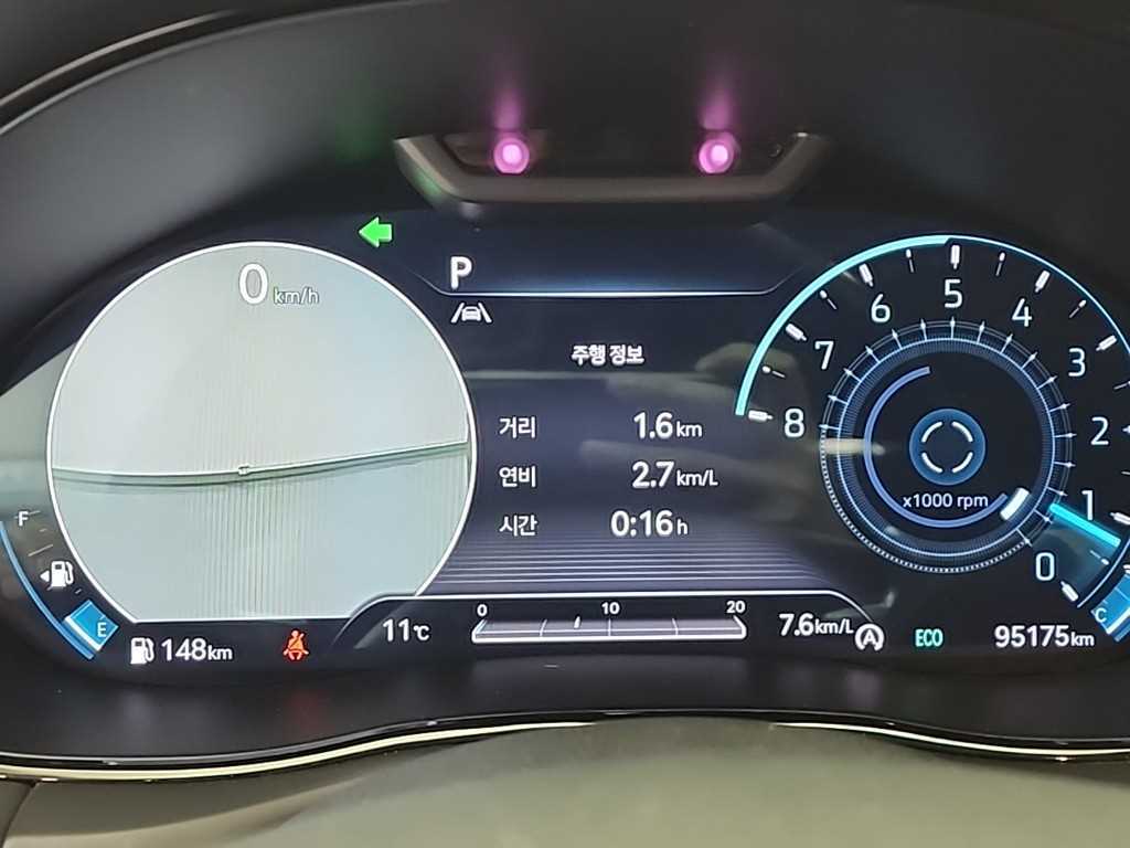 Genesis GV70 - Vista 6