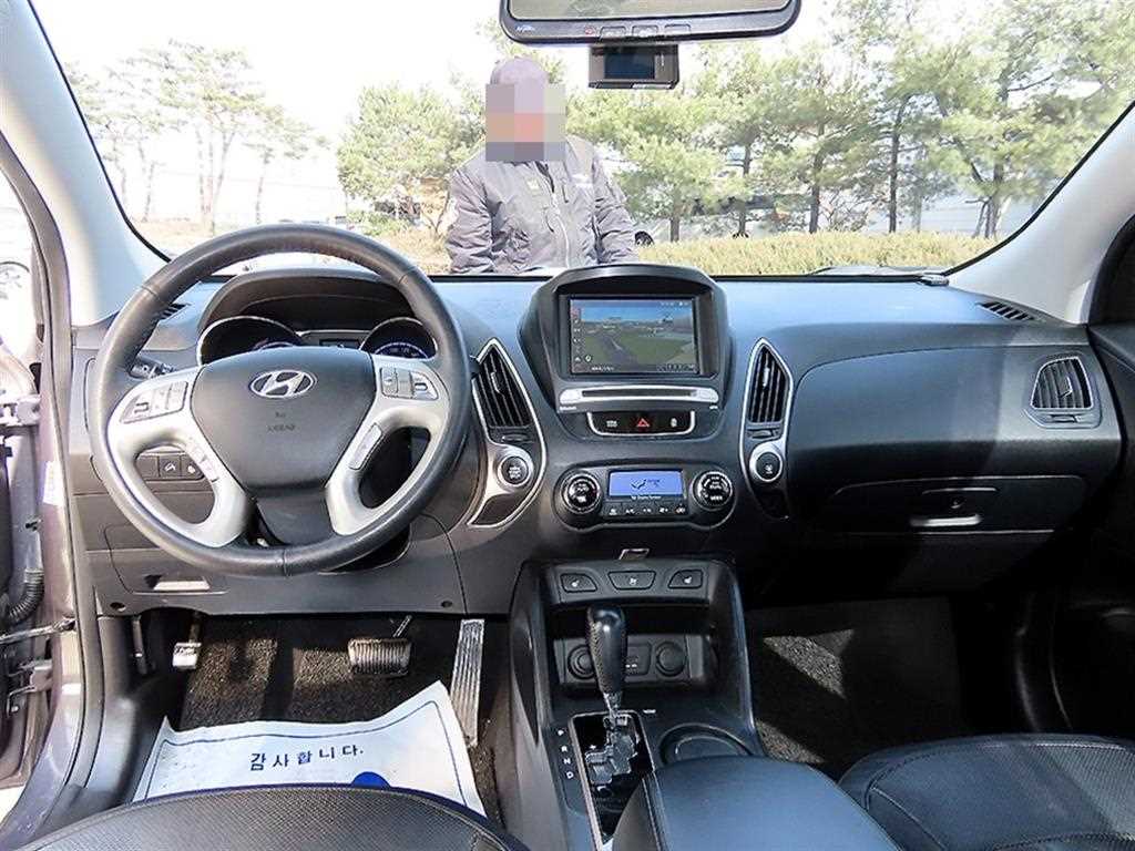 HYUNDAI Tucson - Vista 7