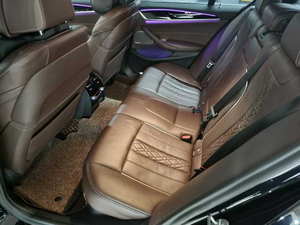 BMW 5 Series - Vista 8