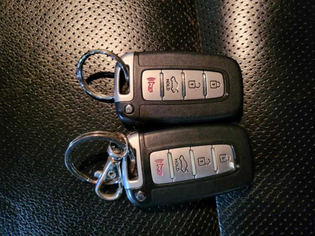 KIA K7 2011 Negro - Importación desde Corea - HF Imports Iquique - Foto 16