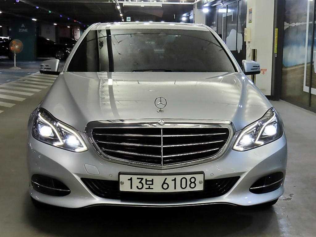 Mercedes Benz E class - Vista 2