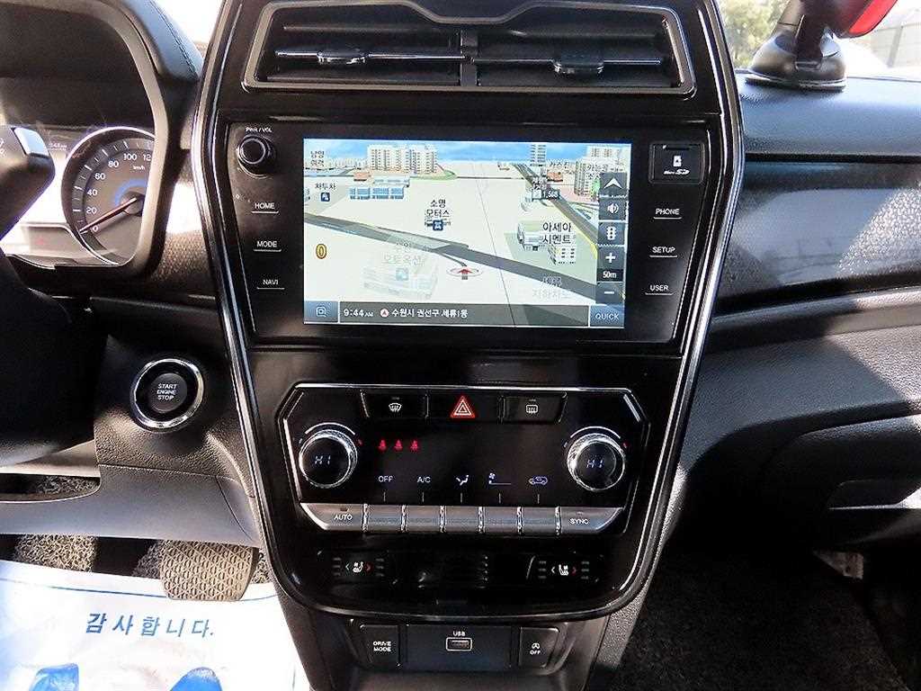 Ssangyong Tivoli 2023 Blanco - Importación desde Corea - HF Imports Iquique - Foto 14