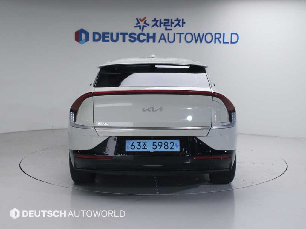 KIA EV6 - Vista 4